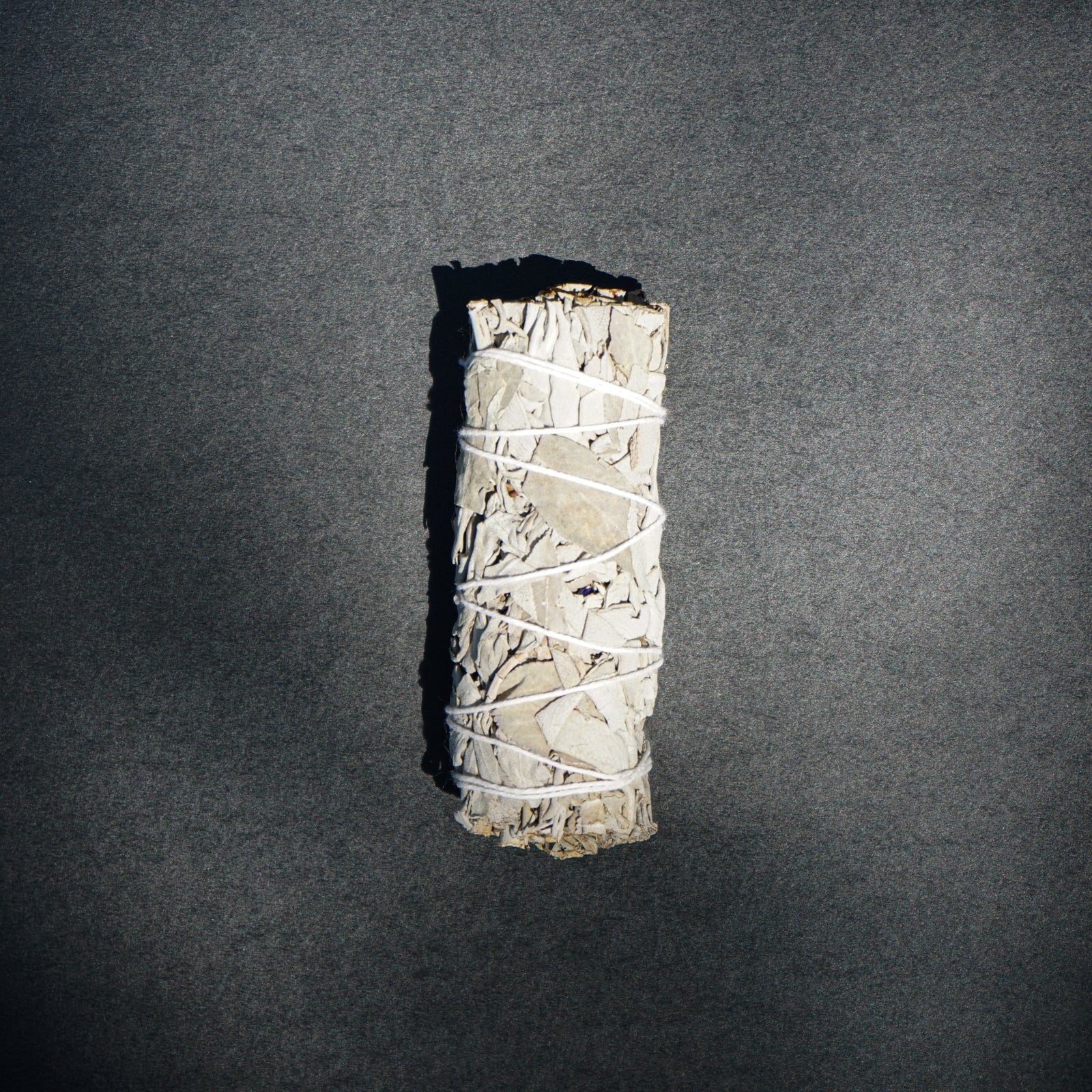 WHITE SAGE SMUDGE STICK - 4 INCHES