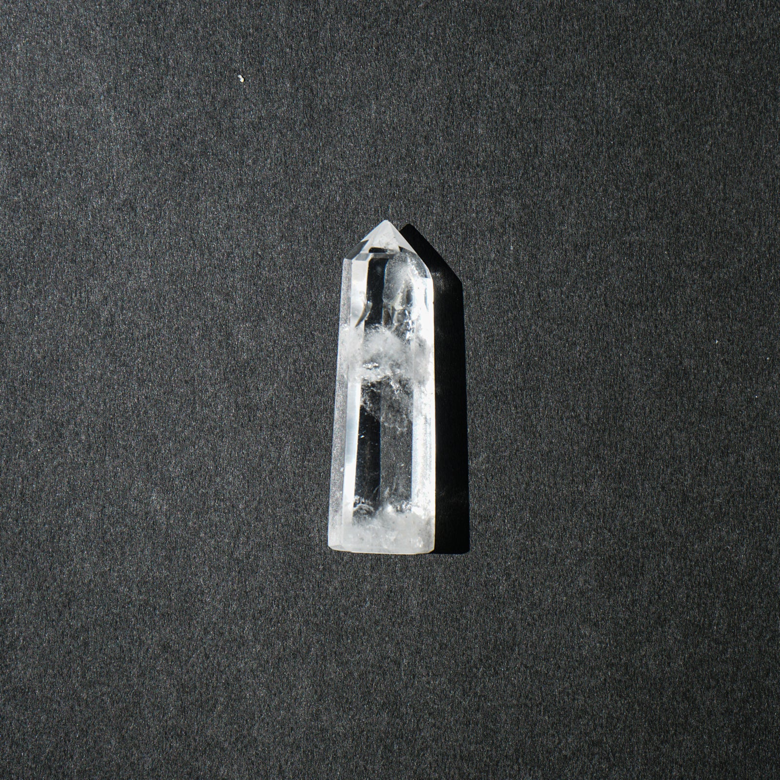 CLEAR QUARTZ POINT