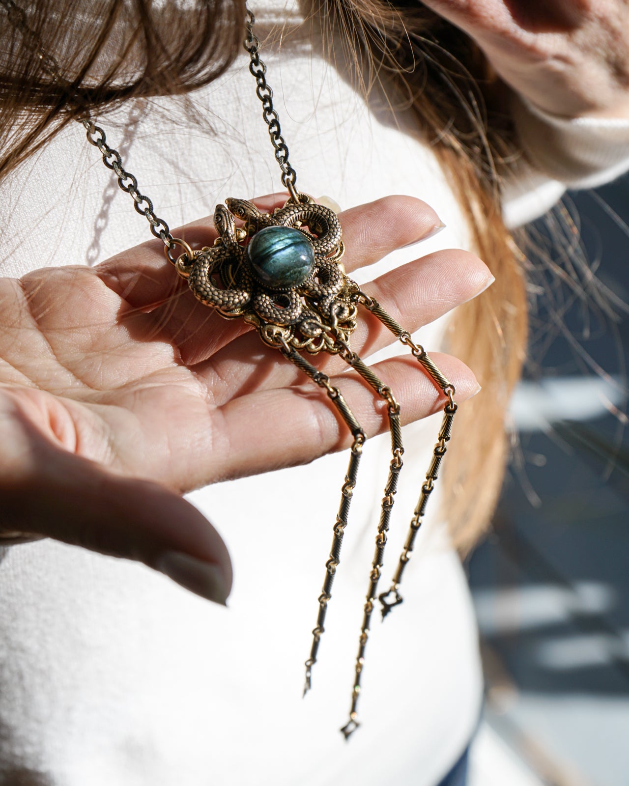 MOON COILS NECKLACE WITH LABRADORITE