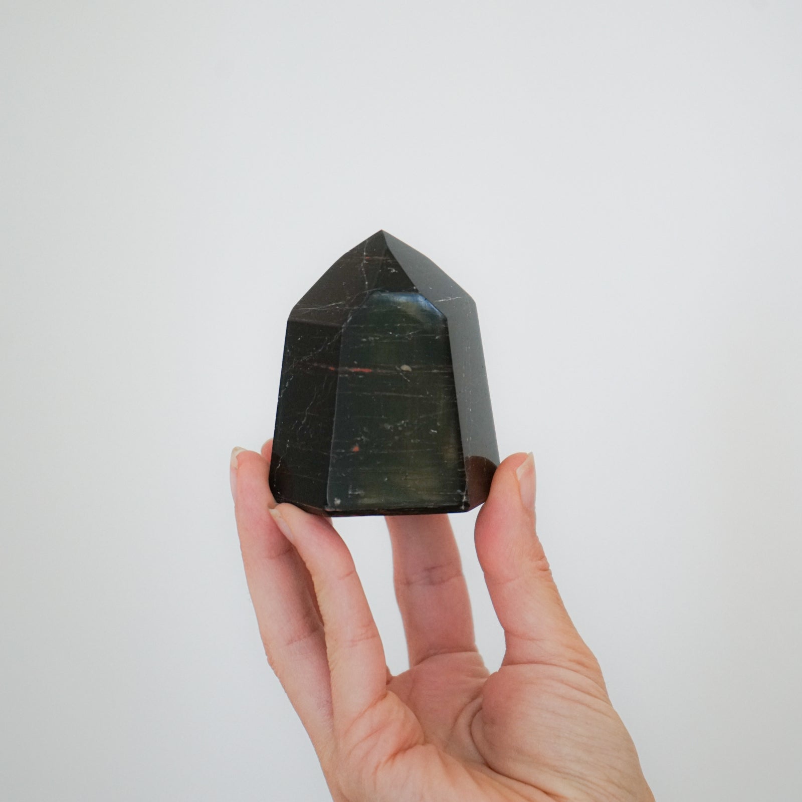 BLACK TOURMALINE POINT