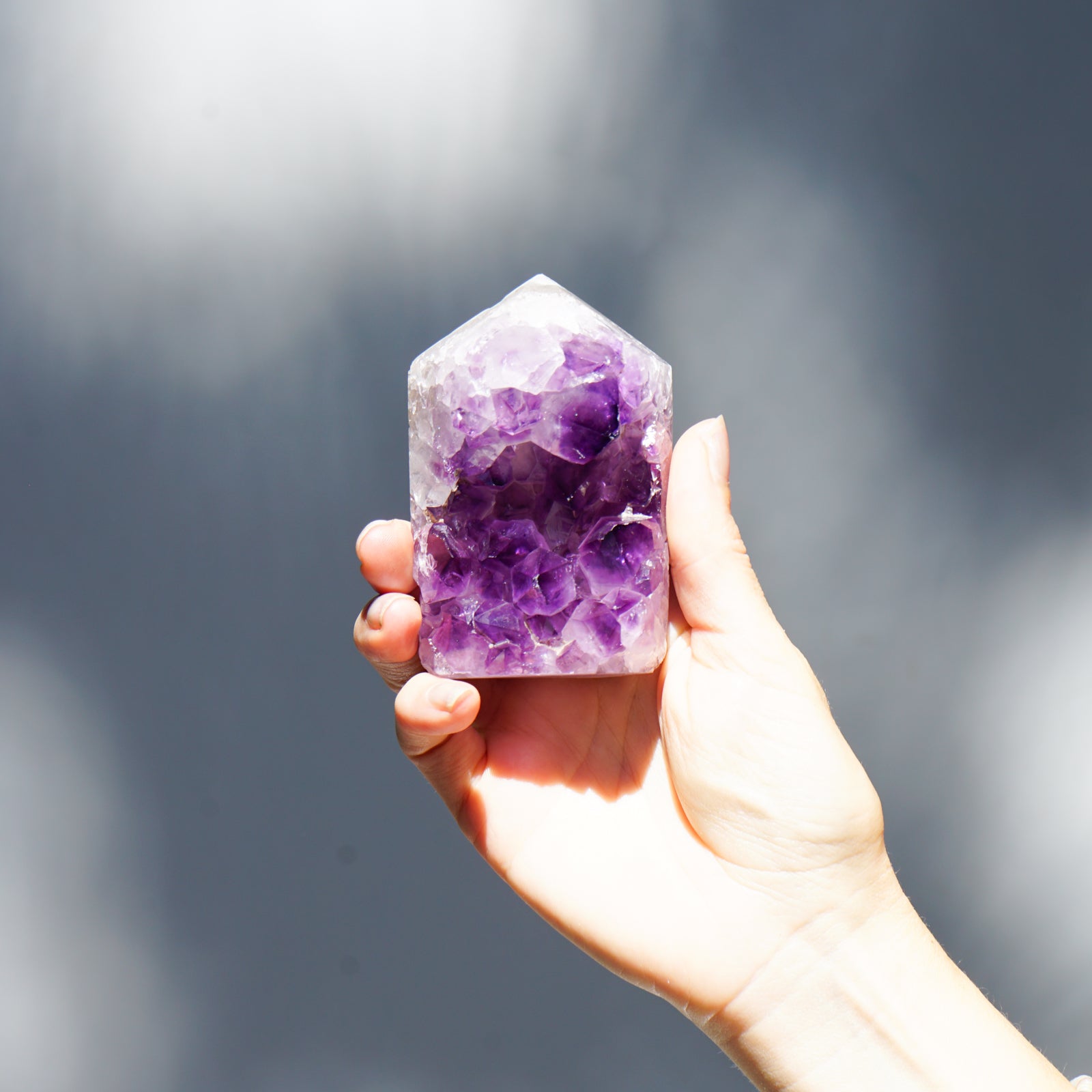 AMETHYST GEODE POINT