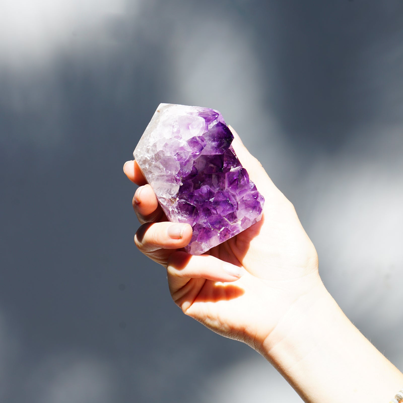 AMETHYST GEODE POINT
