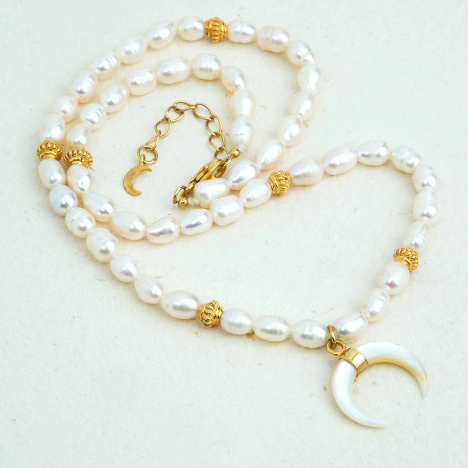 LUNAR PEARL NECKLACE