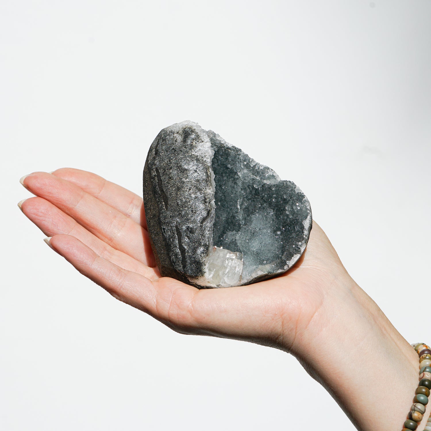 CHALCEDONY WITH APOPHYLLITE