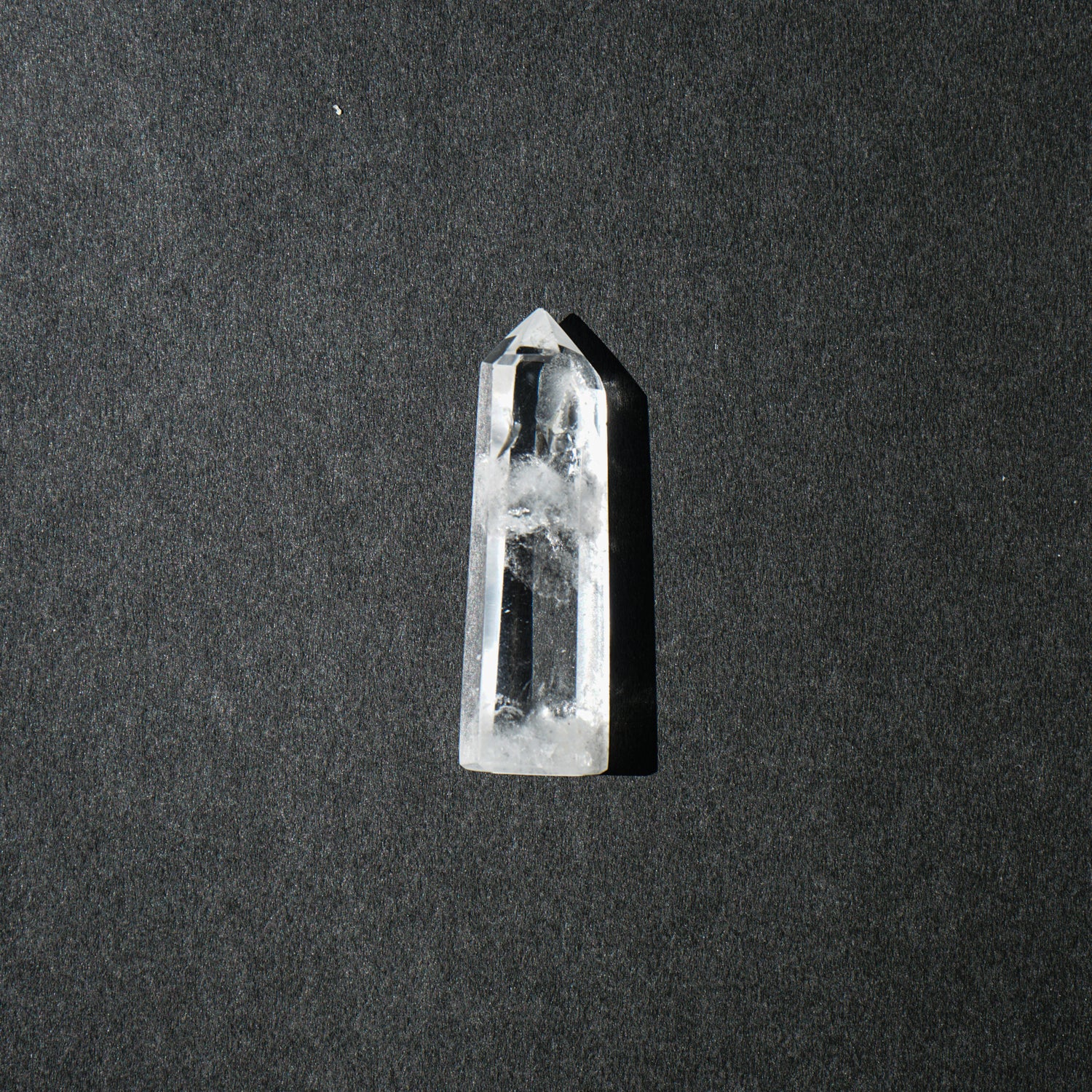 CLEAR QUARTZ POINT