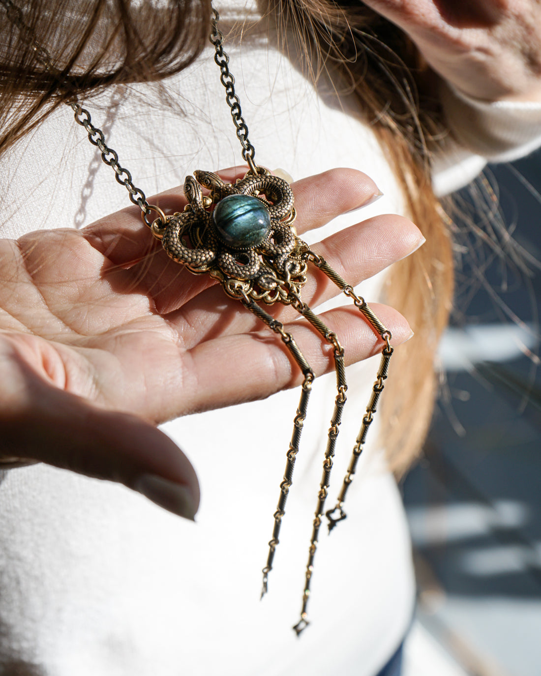 MOON COILS NECKLACE WITH LABRADORITE