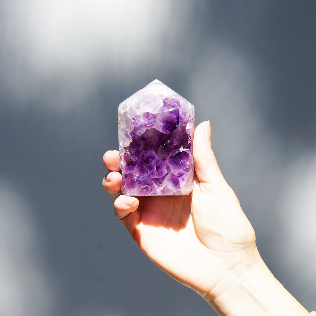 AMETHYST GEODE POINT