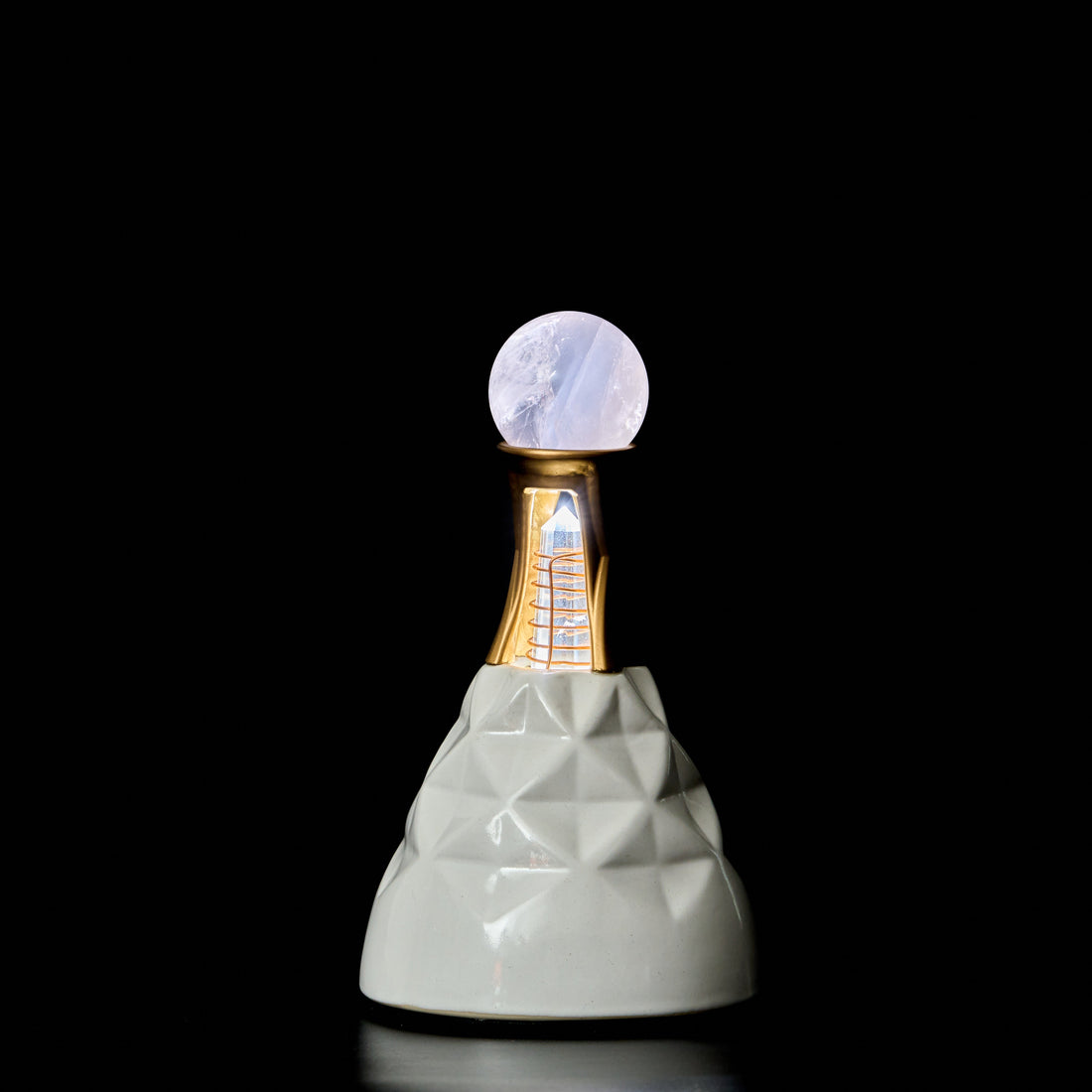 Living Crystal - Ceramic Base